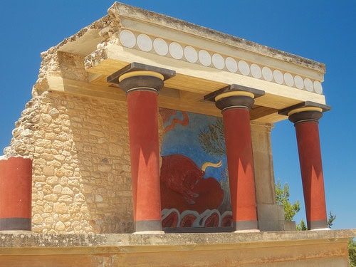 14760655392_89d5710009_palace-of-knossos