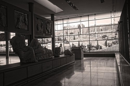 9329895608_df577144b4_The-acropolis-museum