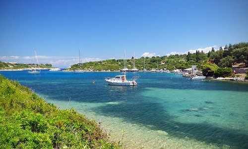 27853554175_026fe2b62d_Mongonissi-Beach-paxos-2
