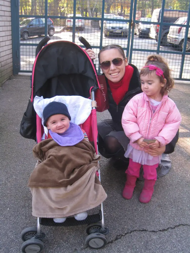 Laura with the kids at Belgrade zoo