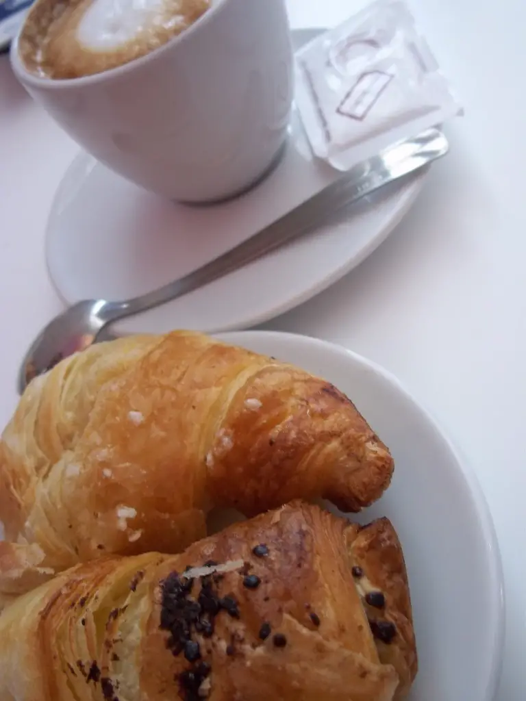 Coffee & Croissant - Italian style