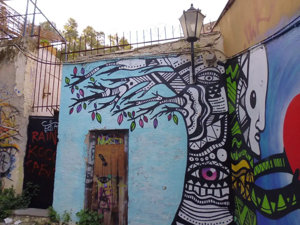 Streetart on the way to Anafiotika neighbourhood, Athens - LifeBeyondBorders