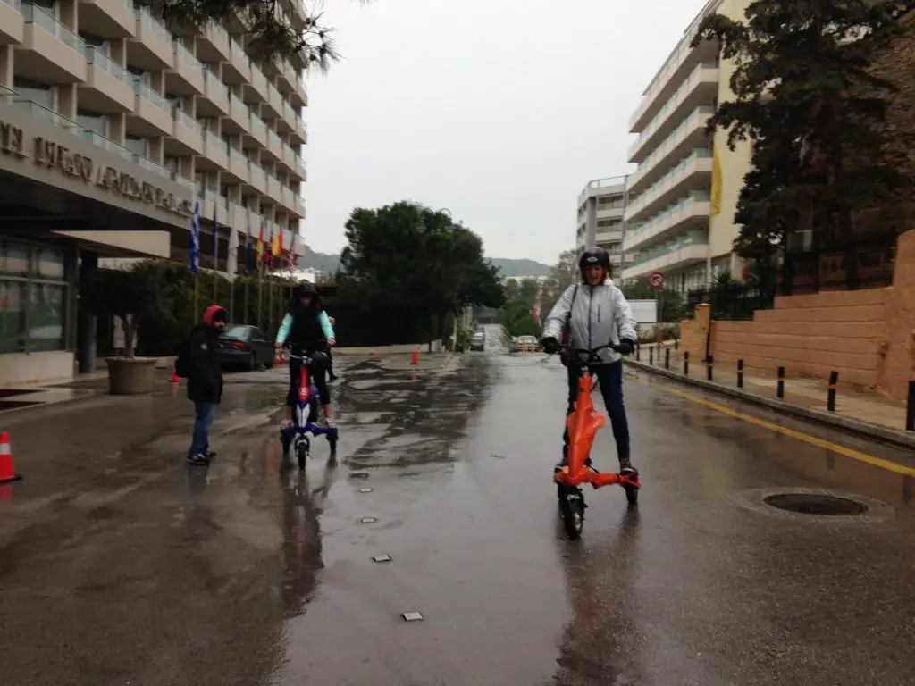 Practising on the Scooterise trikke before we're 'let loose'