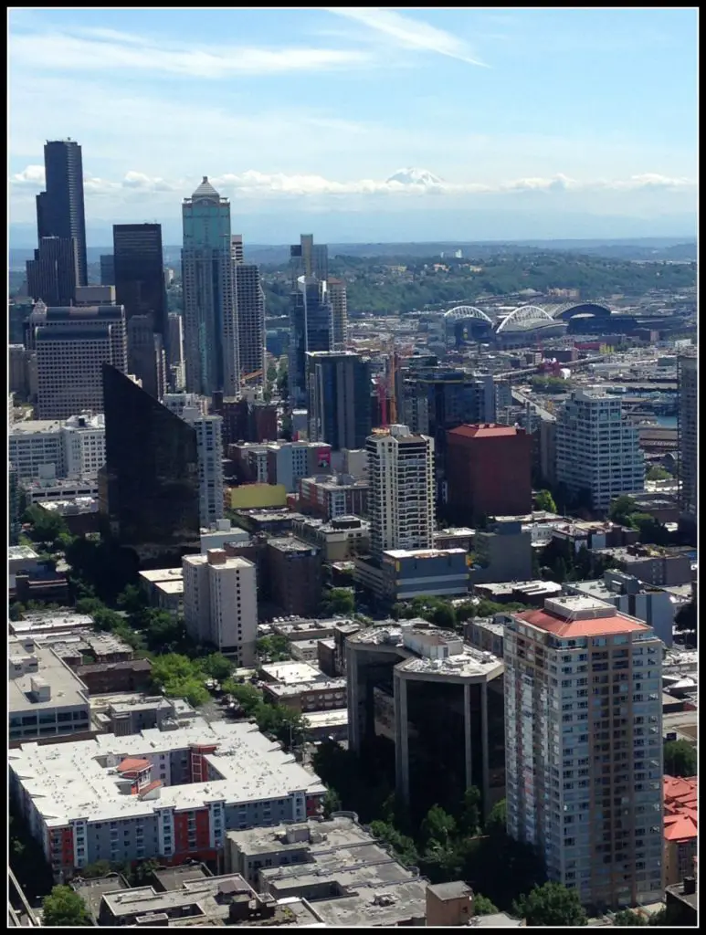 Downtown Seattle, U.S. with Mount Rainier in the background - LifeBeyondBorders