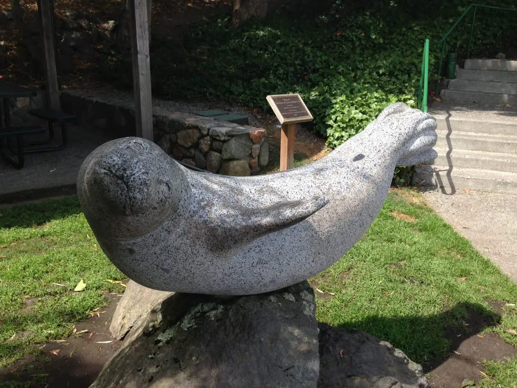 Granite statue of Popeye the Seal on Friday Harbor, San Juan Island in the PNW - LifeBeyondBorders