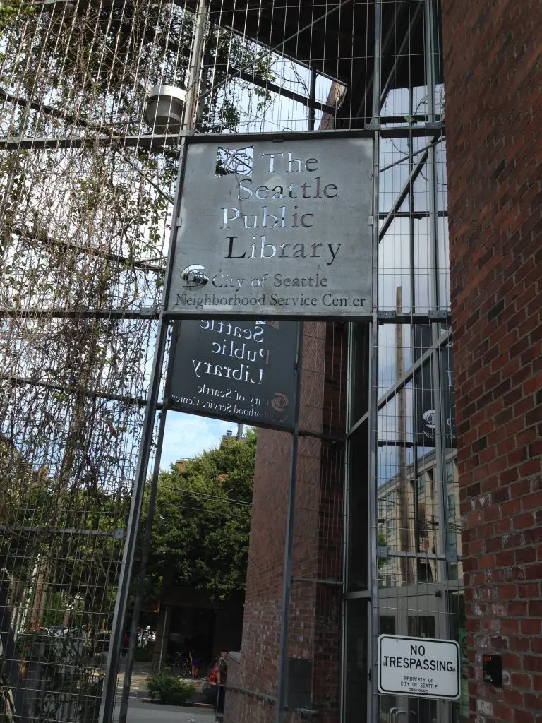 Local neighbourhood library - Capitol Hill