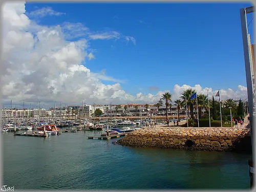 Lagos Portugal. Life Beyond Borders