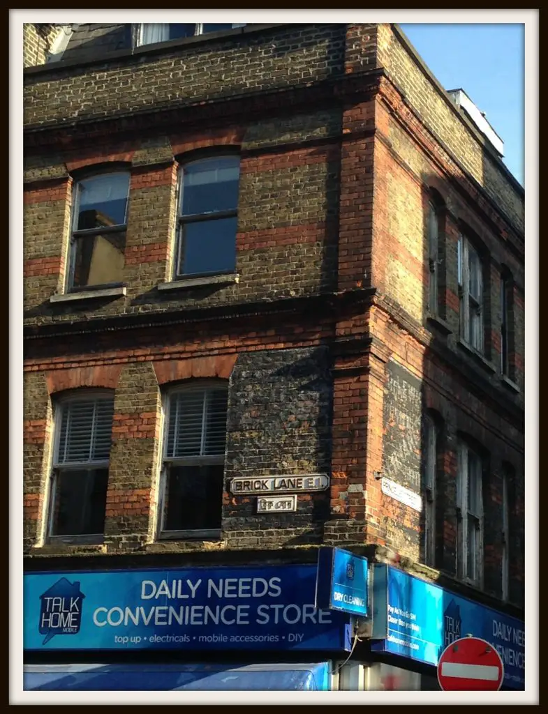 Brick Lane - East London - 'Curry Mile' - Eating London Food Tour - LifeBeyondBorders