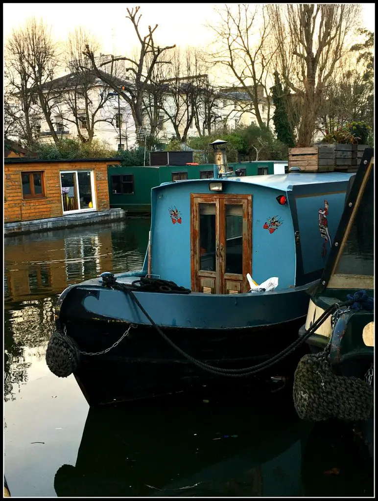 Barbara canal boat - Boutique Barges. Life Beyond Borders